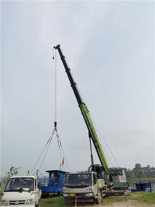 源汇区桥梁建设吊装案例